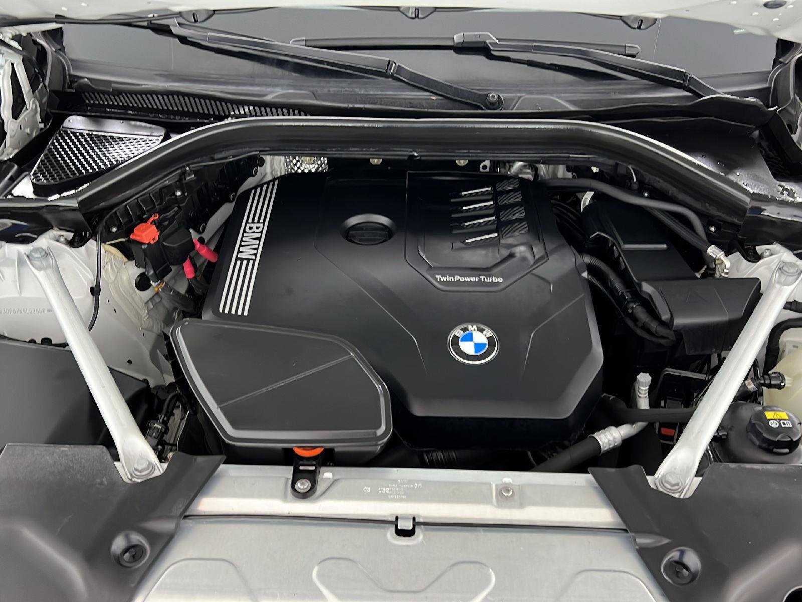 Used 2022 Mineral White Metallic BMW xDrive30i image 25
