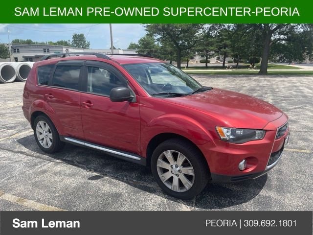Used 2013  Mitsubishi SE image 3
