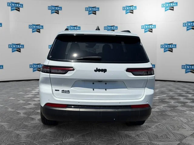 Certified Used 2023 White Jeep Altitude image 5