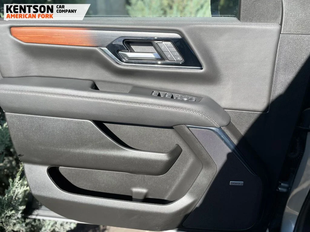 Used 2025 Gray GMC Denali image 23