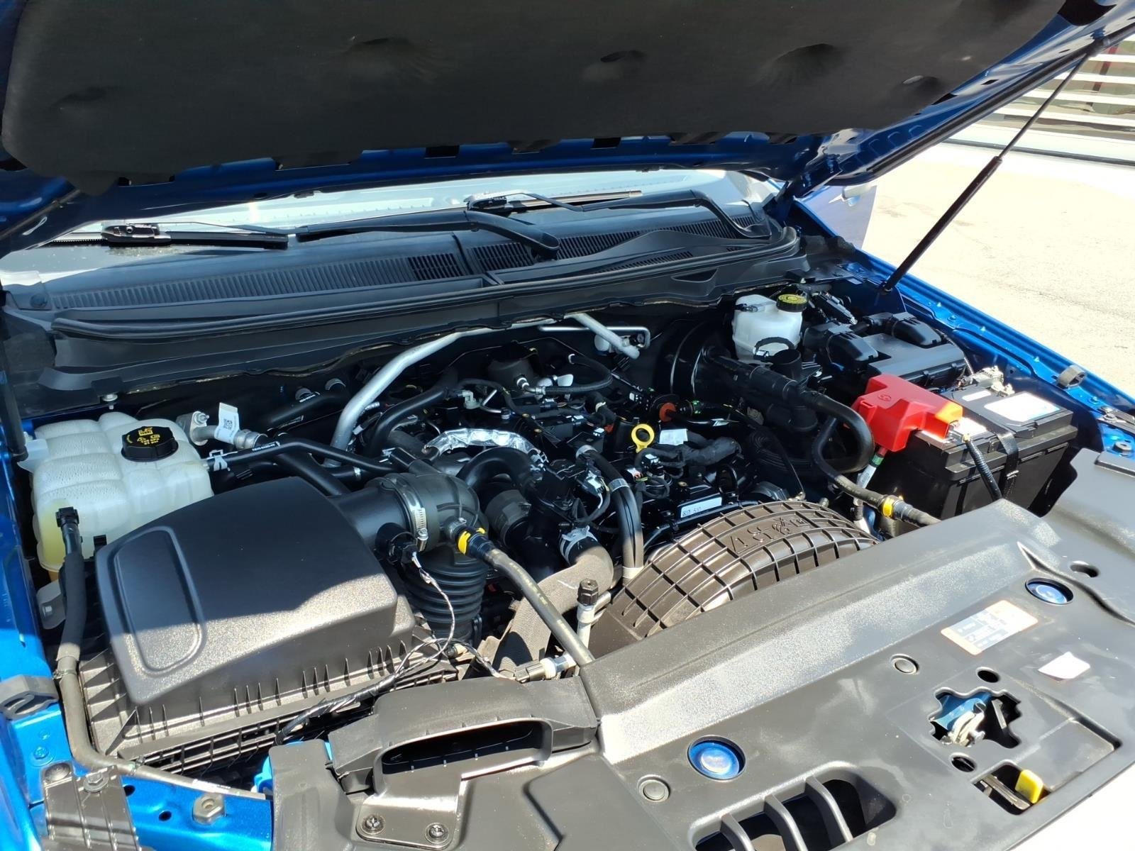 Used 2019  FORD  image 29