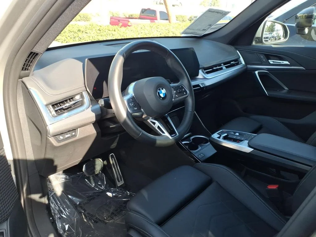 Used 2026 Silver BMW xDrive28i image 21
