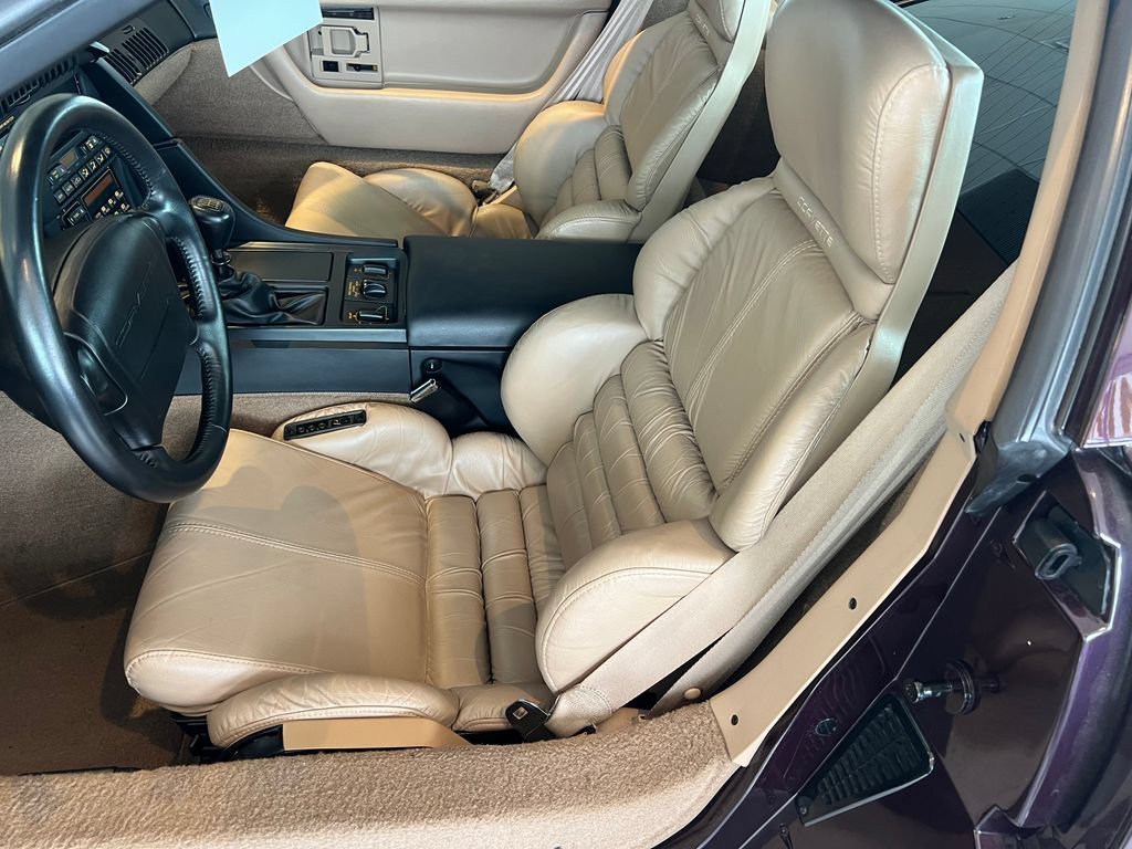 Used 1992 Black-rose Chevrolet NA image 13
