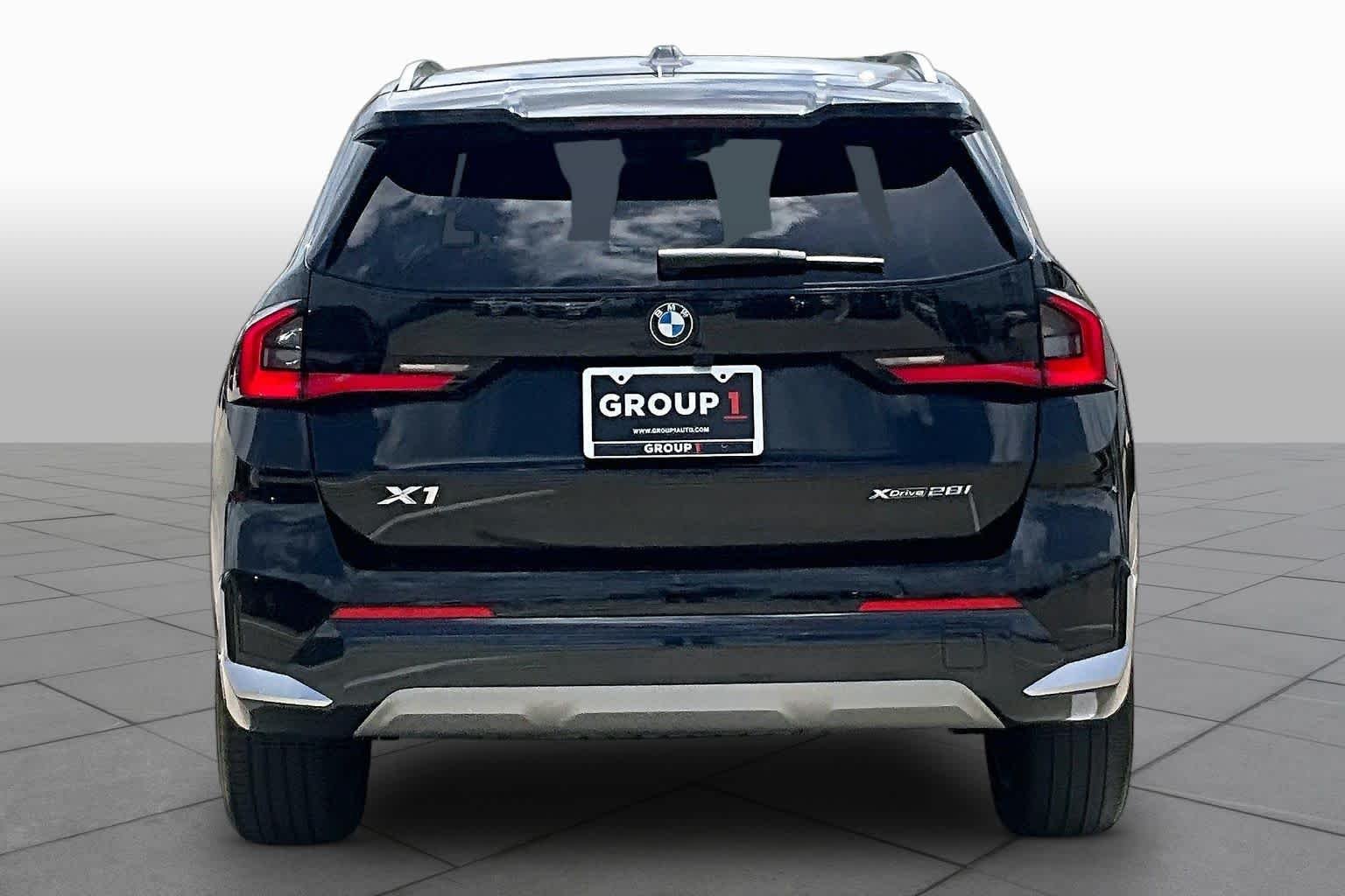 Used 2025 Black Sapphire Metallic BMW xDrive28i image 4
