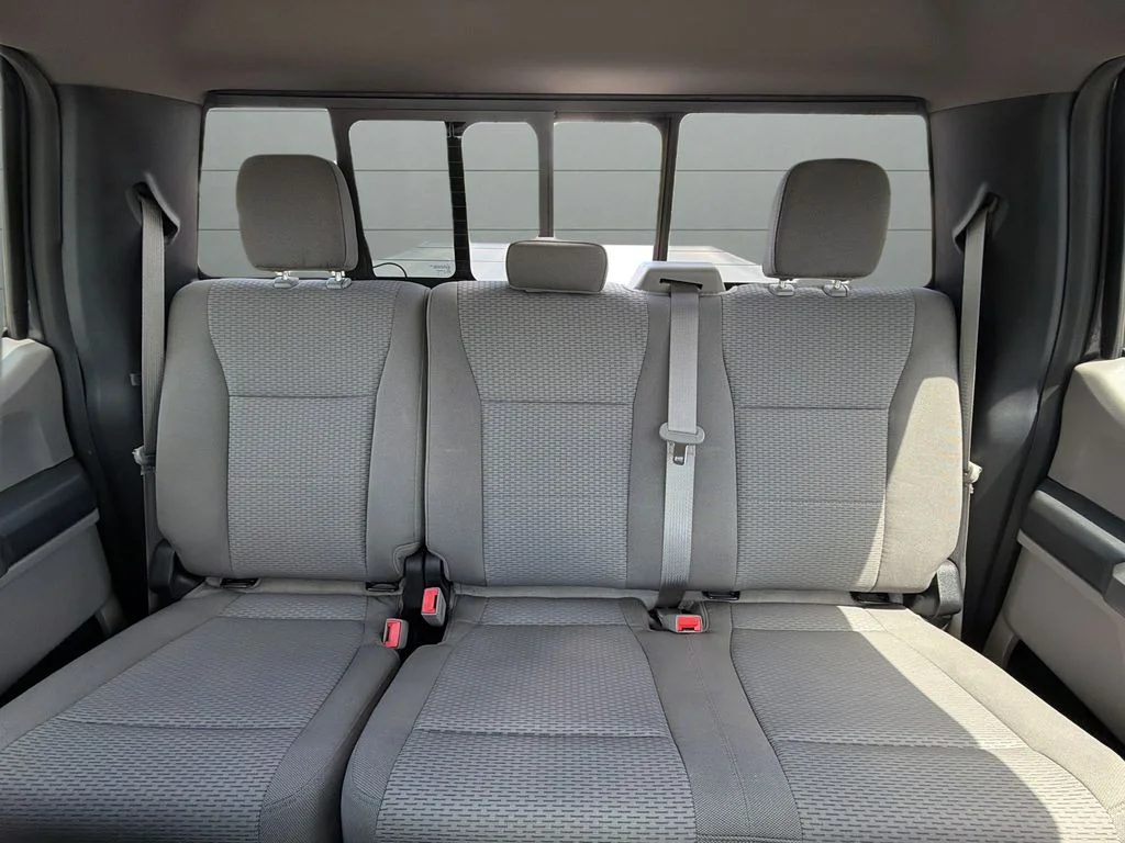Used 2018 Gray Ford XLT image 11