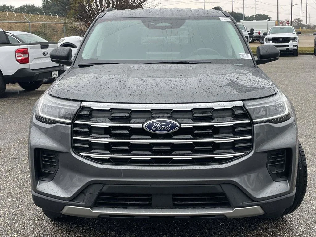 New 2026 Gray Ford Active image 8