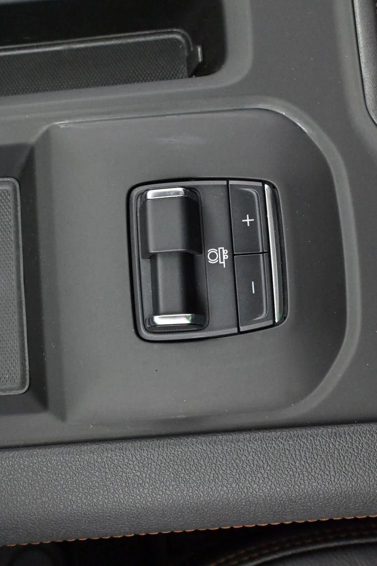 Used 2025 Onyx Black GMC AT4 image 26