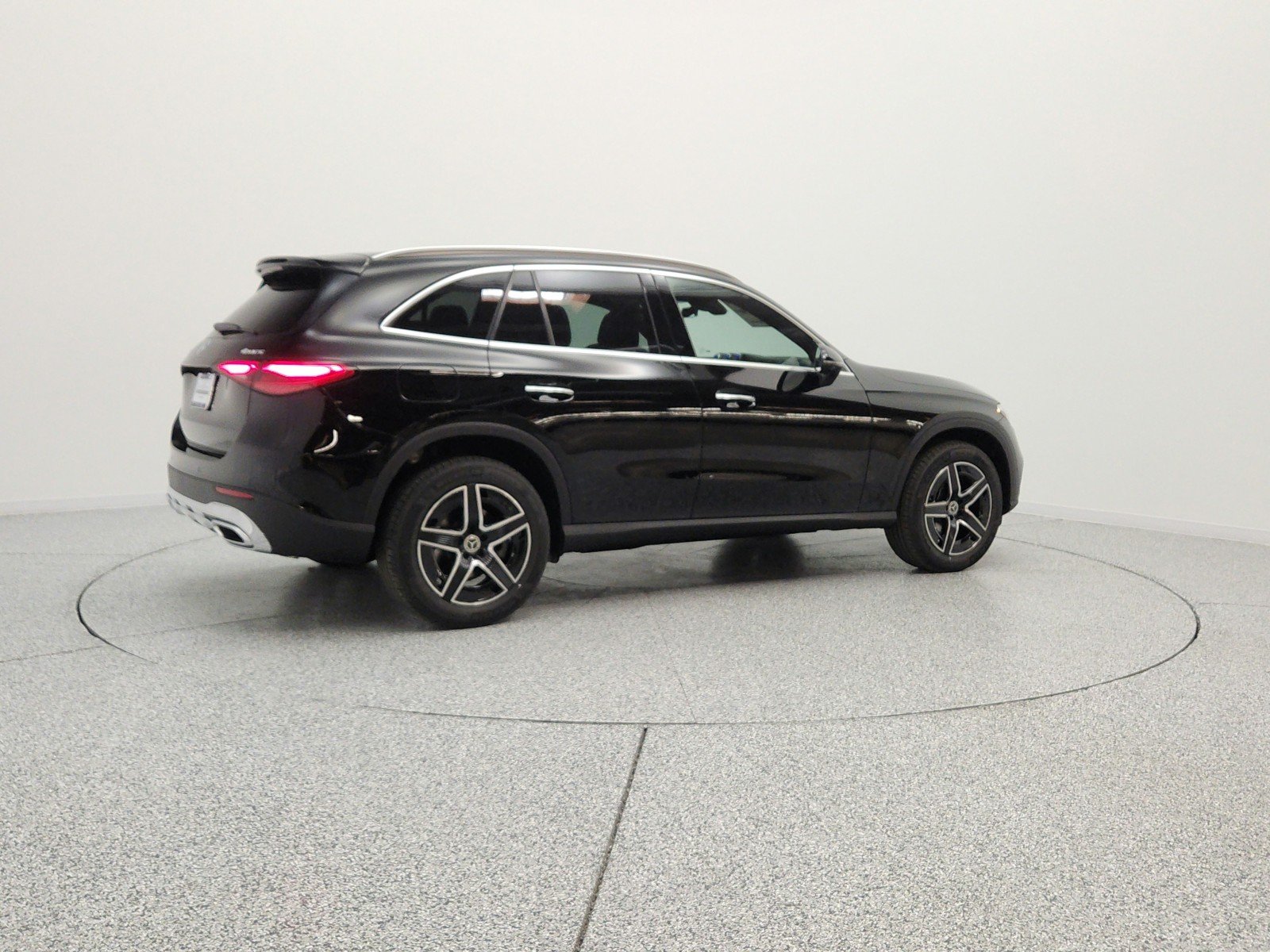 New 2026 Black Mercedes-Benz GLC 300 4MATIC® SUV image 5