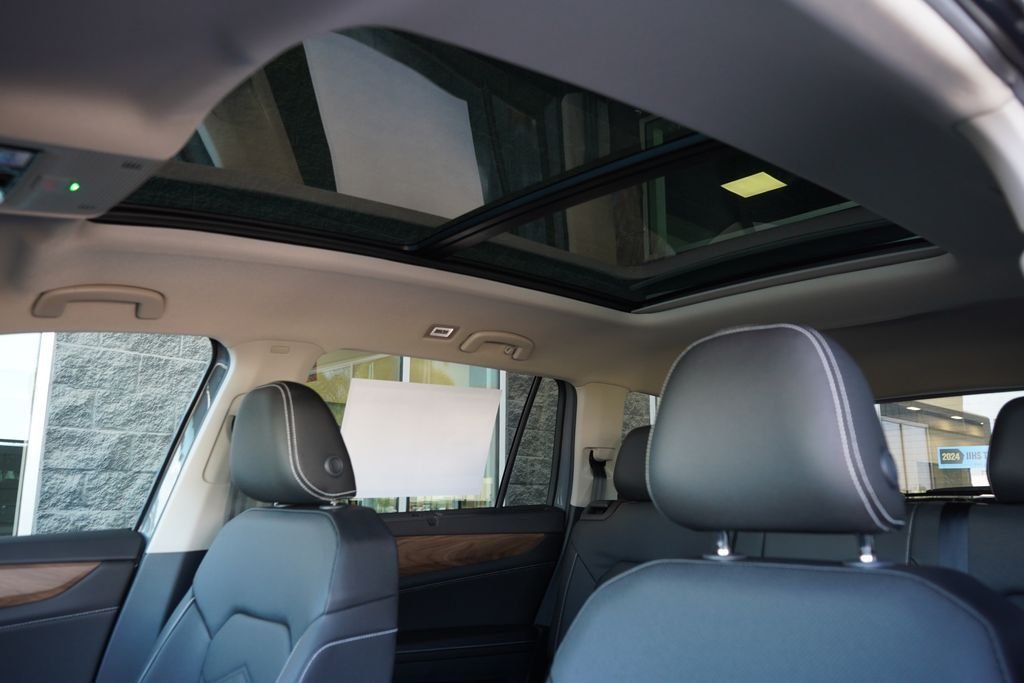 New 2026 Pure Gray Volkswagen SE w/Technology image 13