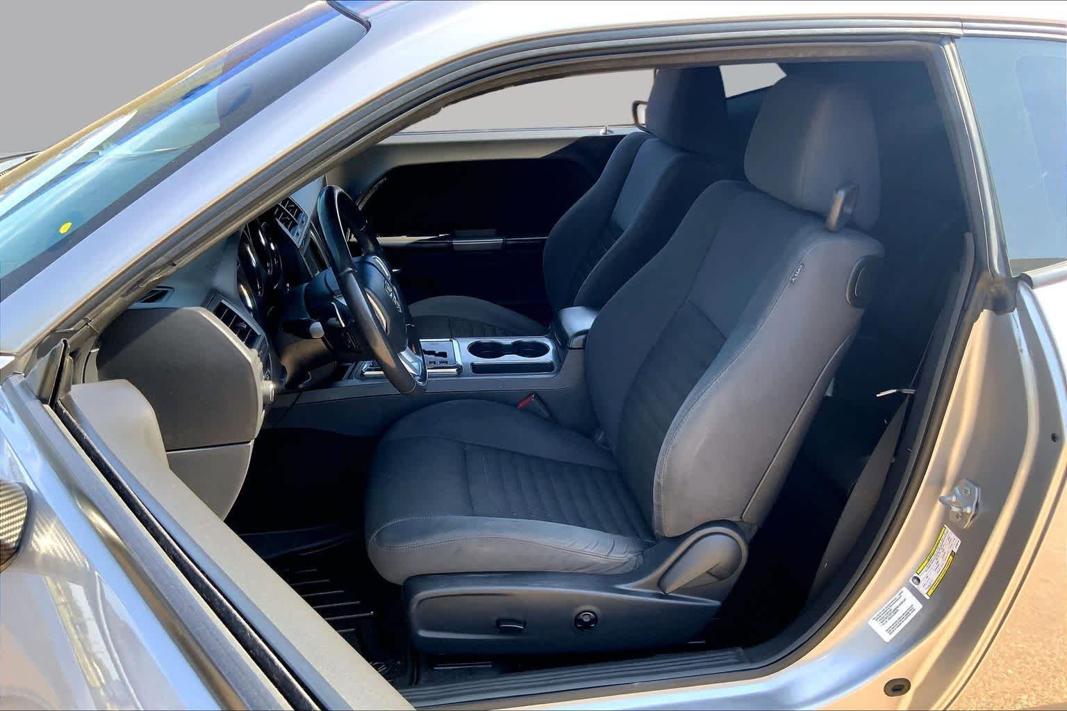 Pre-Owned 2014 Dodge Challenger R/T