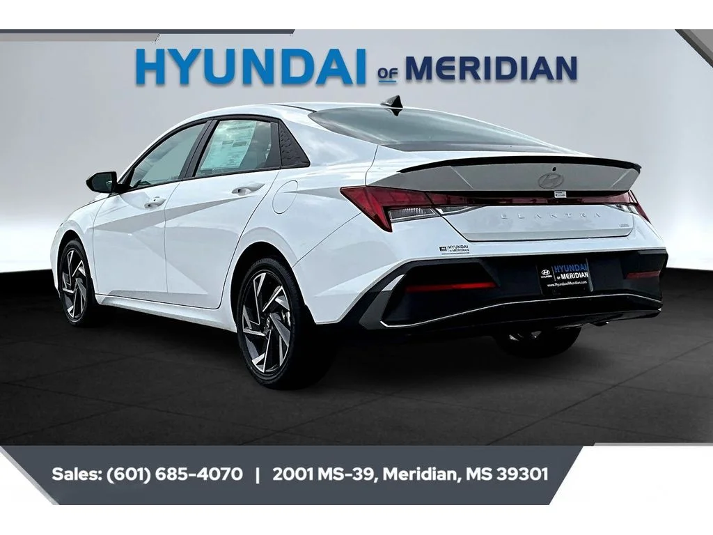 Used 2025 SERENITY WHITE Hyundai SEL Sport image 3
