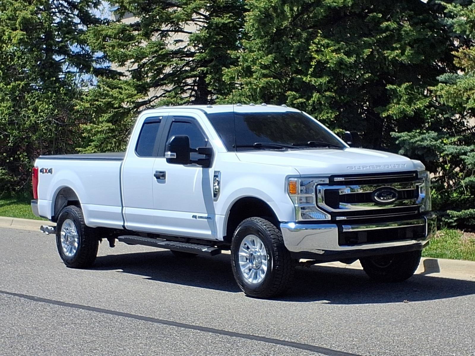 2022 Ford F-350 XL 4x4 SuperCab 6-1/2' Box SRW's photo