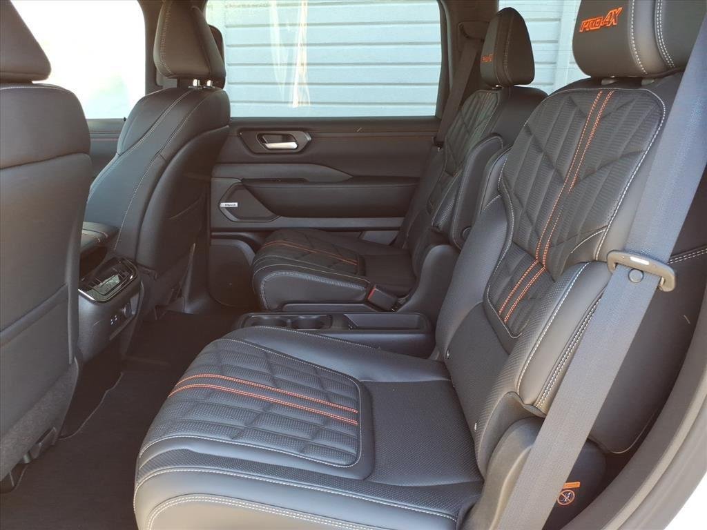 New 2026 Aspen White TriCoat / Super Black Two-tone Nissan PRO-4X® image 24