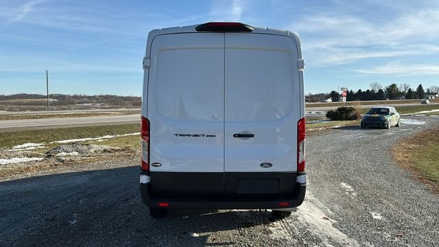 New 2026 White Ford Base image 7