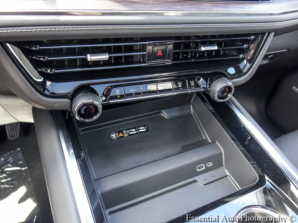 2026 Chevrolet Tahoe Premier - Photo 21