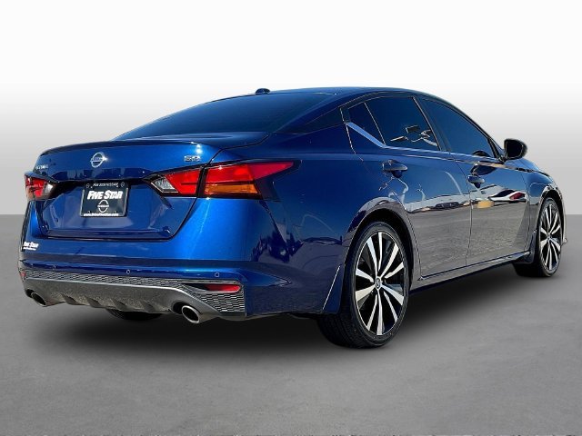 Used 2022 Blue Nissan 2.5 SR image 7