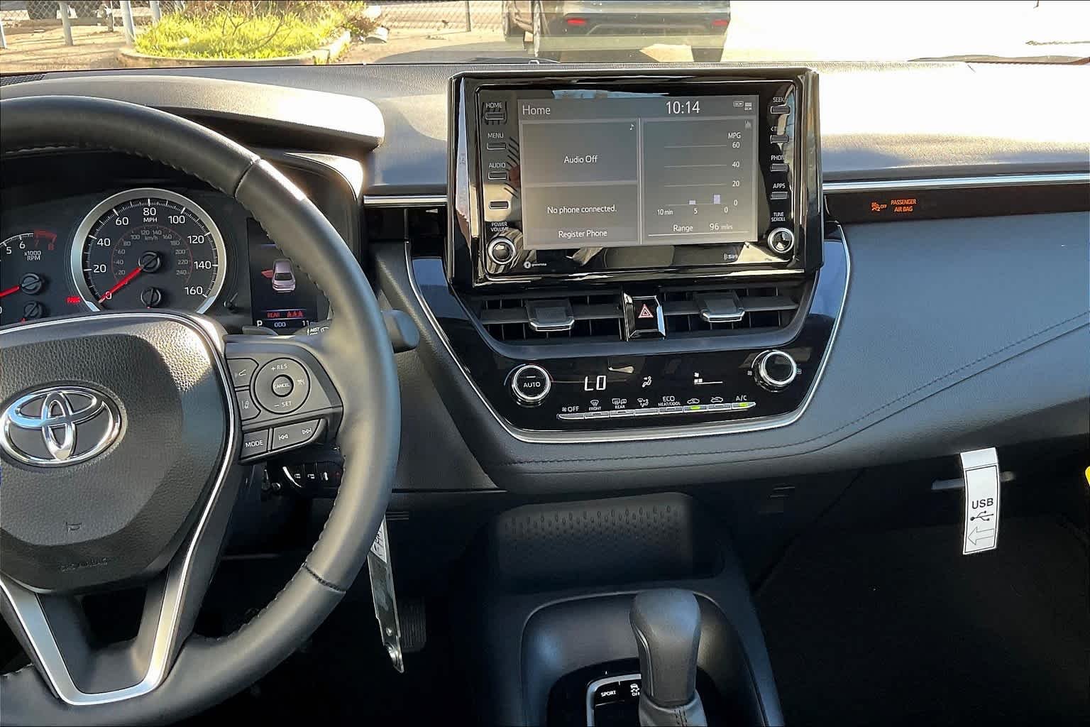 Used 2022 Wind Chill Pearl Toyota SE image 7