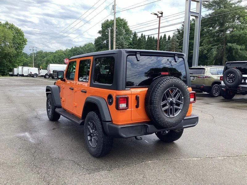 New 2026 Joose Jeep Sport S image 5