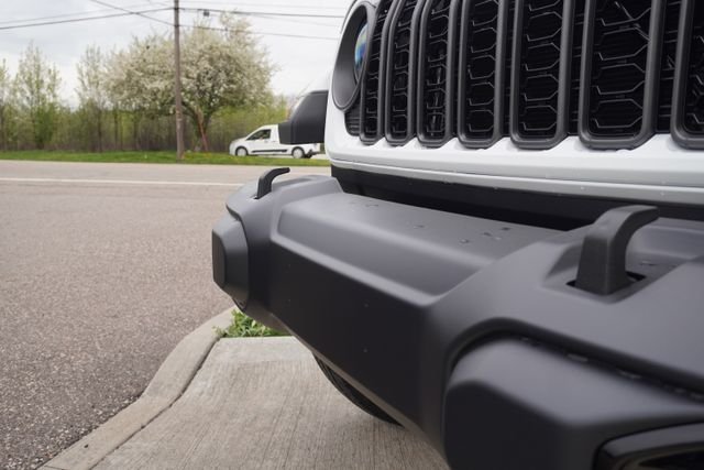 New 2026 Bright White Clearcoat Jeep Sport S image 8