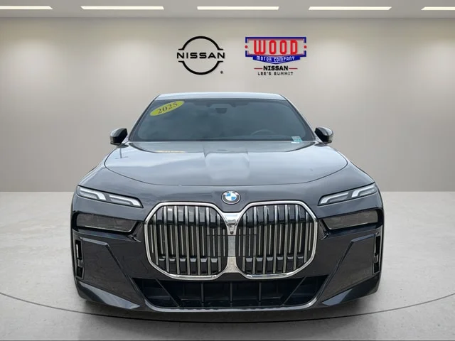 Used 2025 Black Sapphire Metallic BMW 760i xDrive image 6
