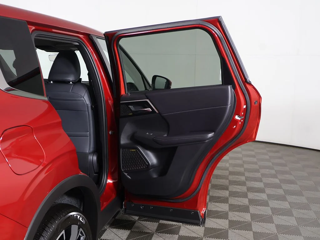 New 2026 Red Mitsubishi SE 1.5T 2WD image 26