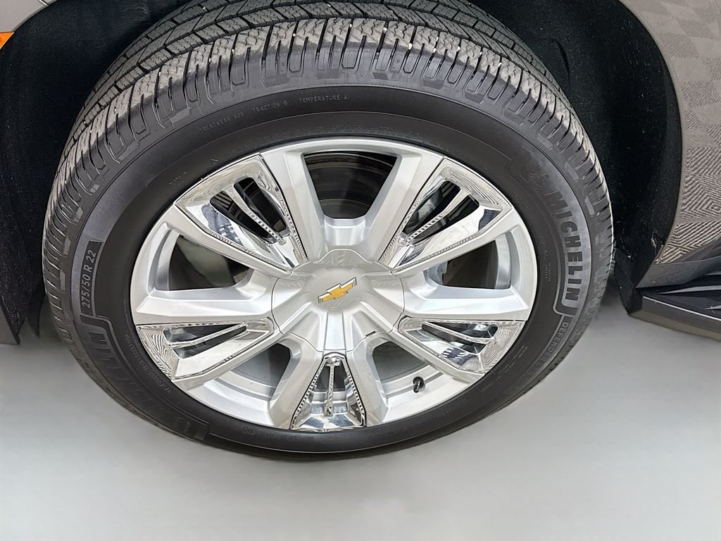 Used 2021 Gray Chevrolet High Country image 34