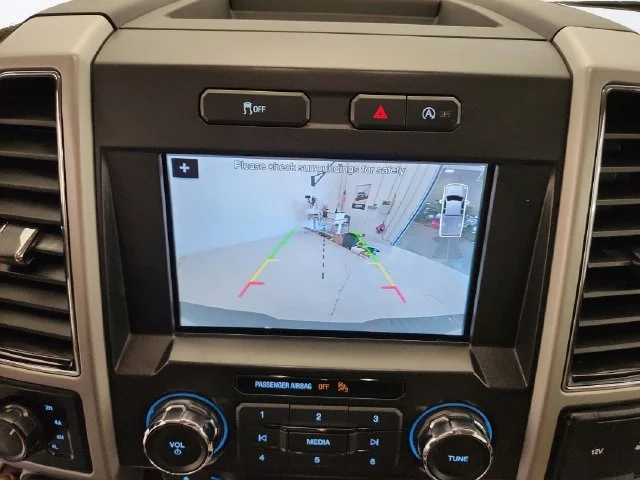 Used 2018 White Gold Ford Lariat image 19