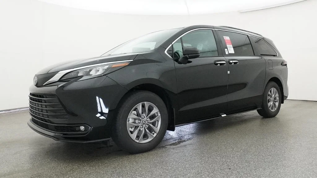 New 2026 Midnight Black Metallic Toyota XLE image 6