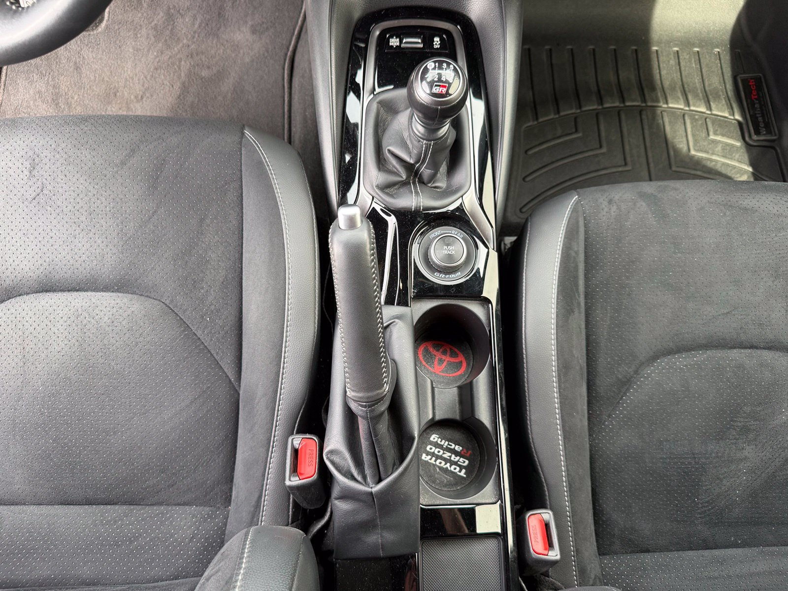 2024 Toyota GR Corolla Premium - Photo 32