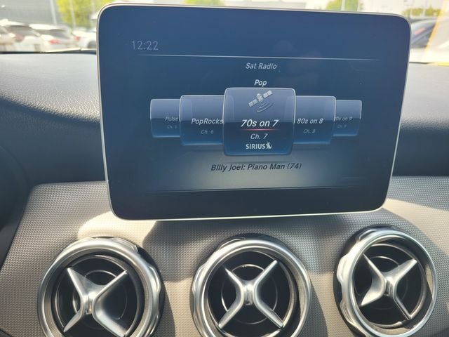 Used 2020 Black Mercedes-Benz GLA 250 image 24