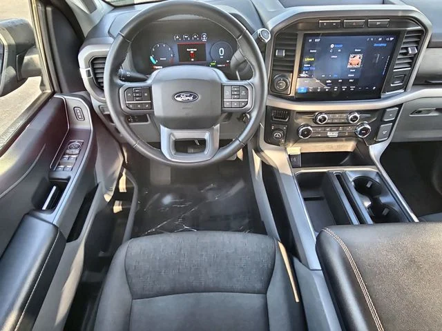 Used 2024 Gray Ford XLT image 21