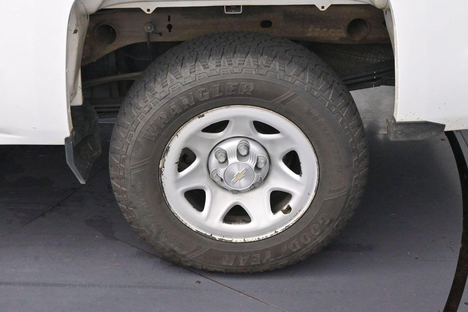 Used 2019 Summit White Chevrolet Work Truck image 26