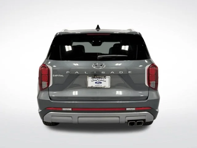 Used 2023 Gray Hyundai Limited image 9