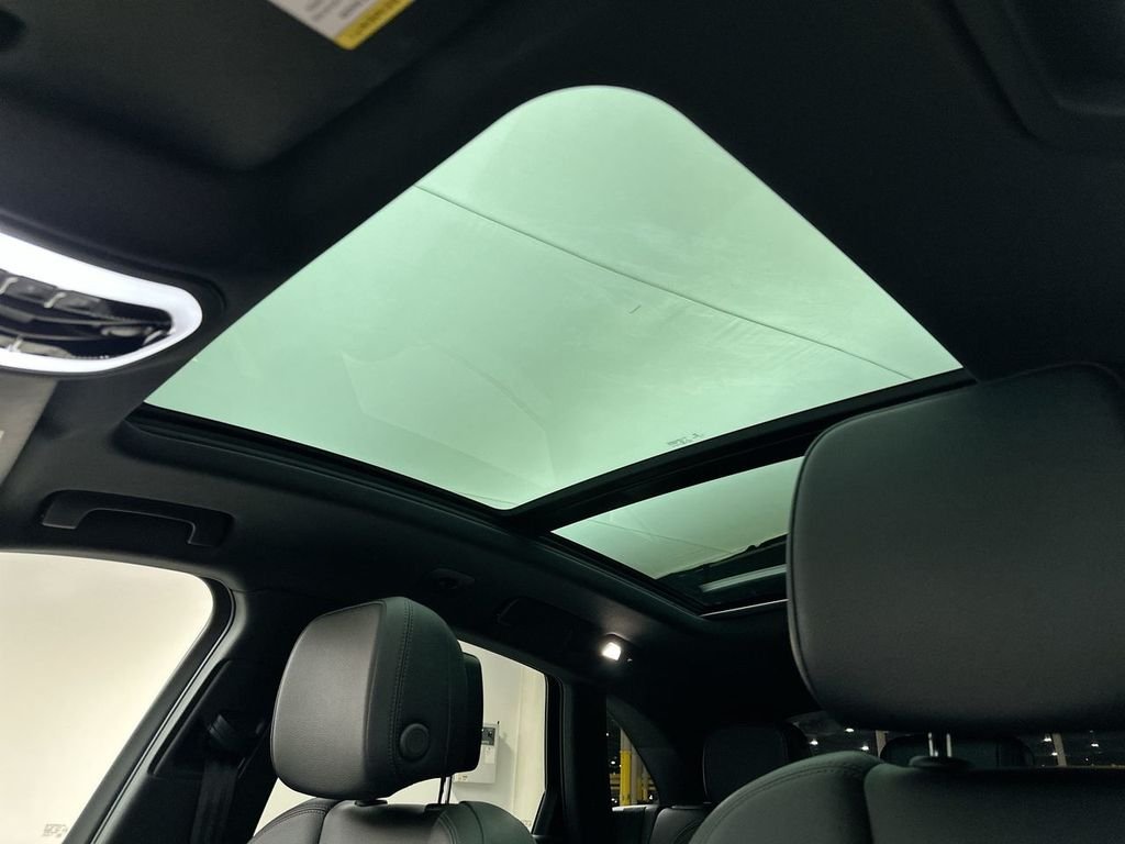 Used 2021 Black Porsche Base image 11