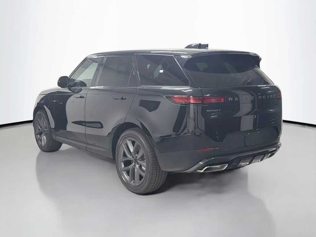 New 2026 Santorini Black Metallic Land Rover SE image 3