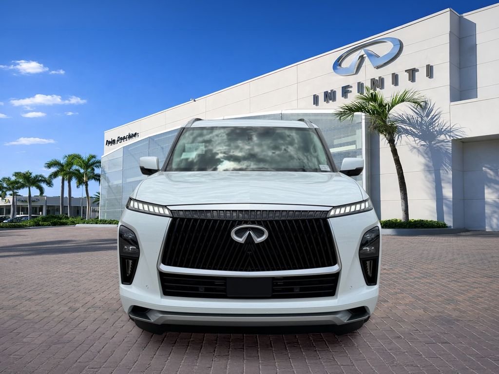 New 2027 RADIANT WHITE INFINITI Luxe 2WD image 2