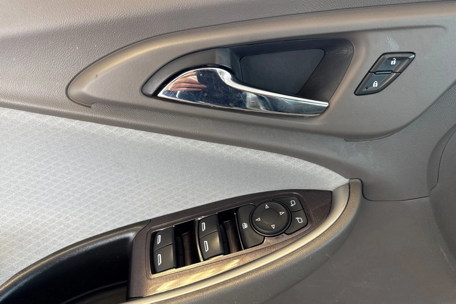Used 2020 Silver Ice Metallic Chevrolet LS image 11