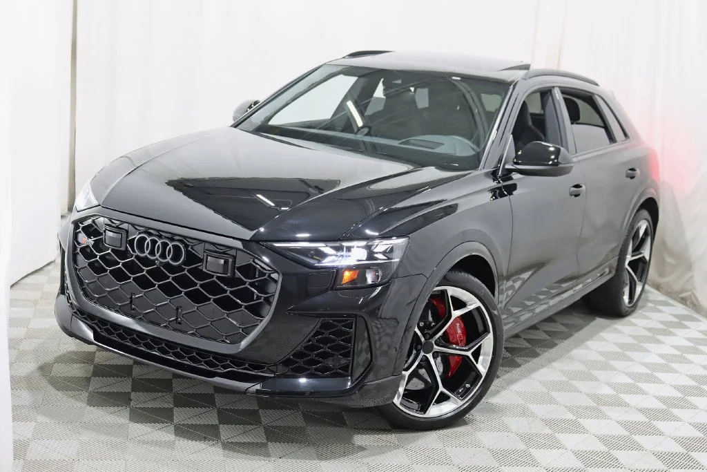 Used 2026 Black Audi 4.0T image 5