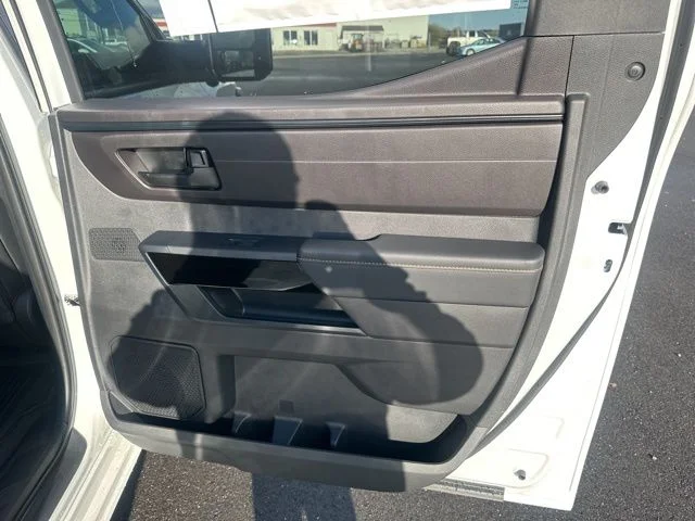 2026 Toyota Tundra SR5 - Photo 11