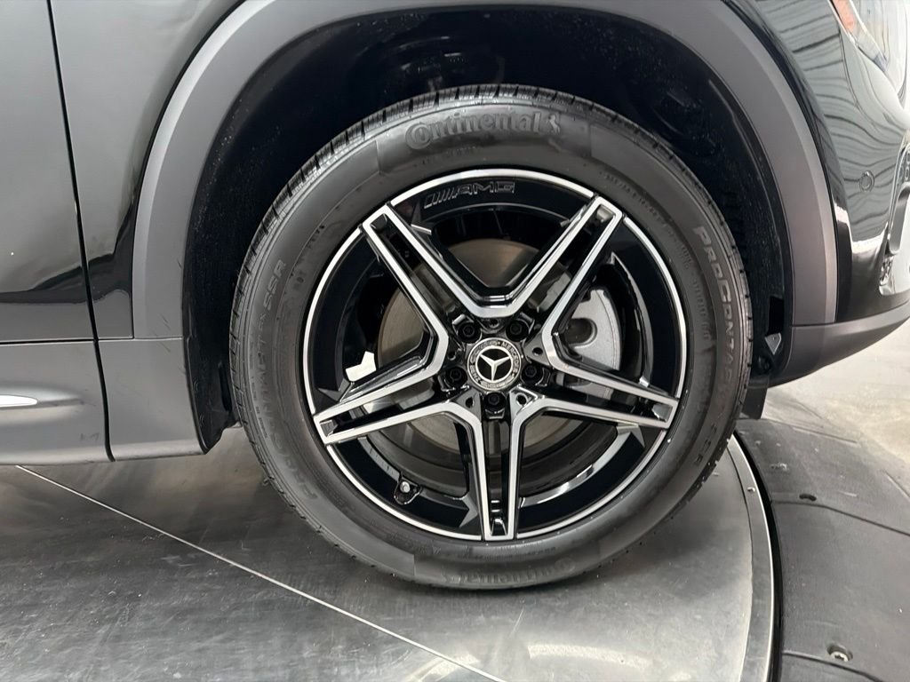 New 2026 Night Black Mercedes-Benz GLB 250 image 9