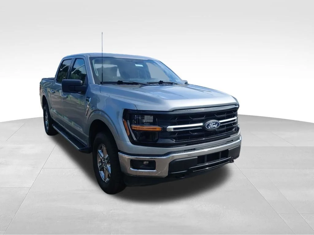 Used 2025 Silver Ford XLT image 7