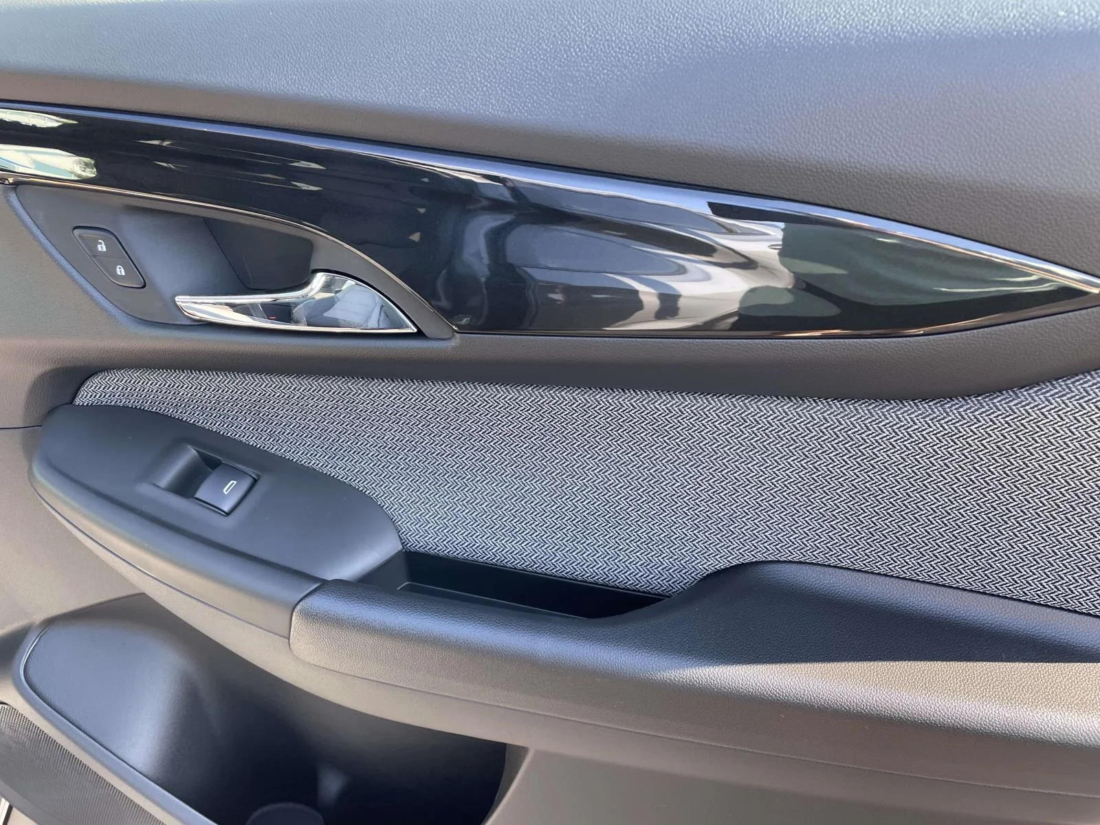 New 2026 Sterling Gray Metallic Chevrolet LT image 7