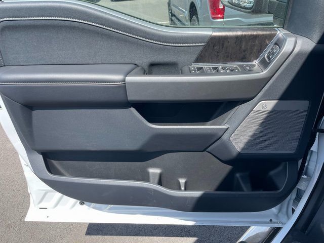 2025 Ford F-350 Super Duty Chassis Cab Lariat - Photo 21