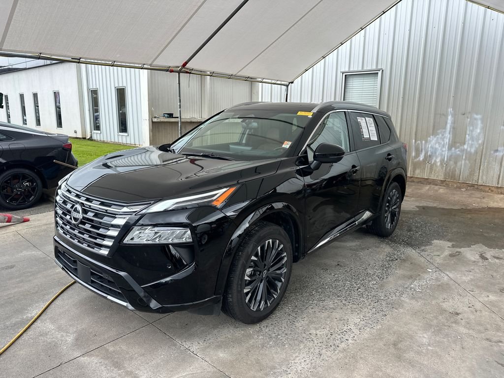 Used 2026 Black Nissan Platinum image 3