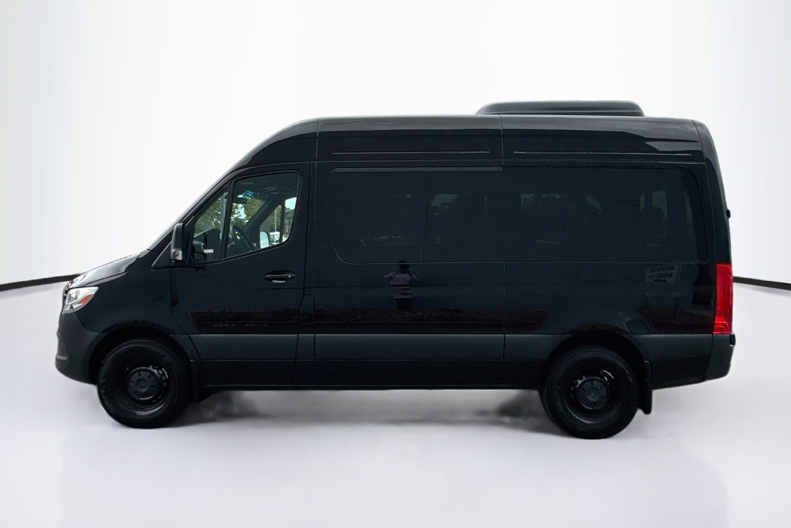 Used 2025 Obsidian Black Metallic Mercedes-Benz  image 8