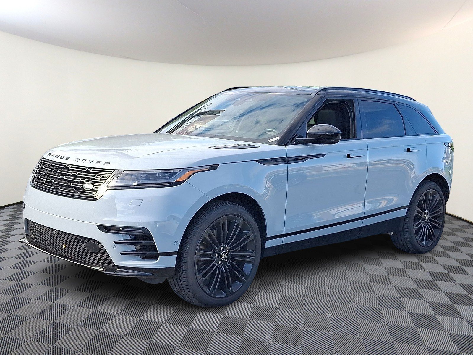 2026 Land Rover Range Rover Velar