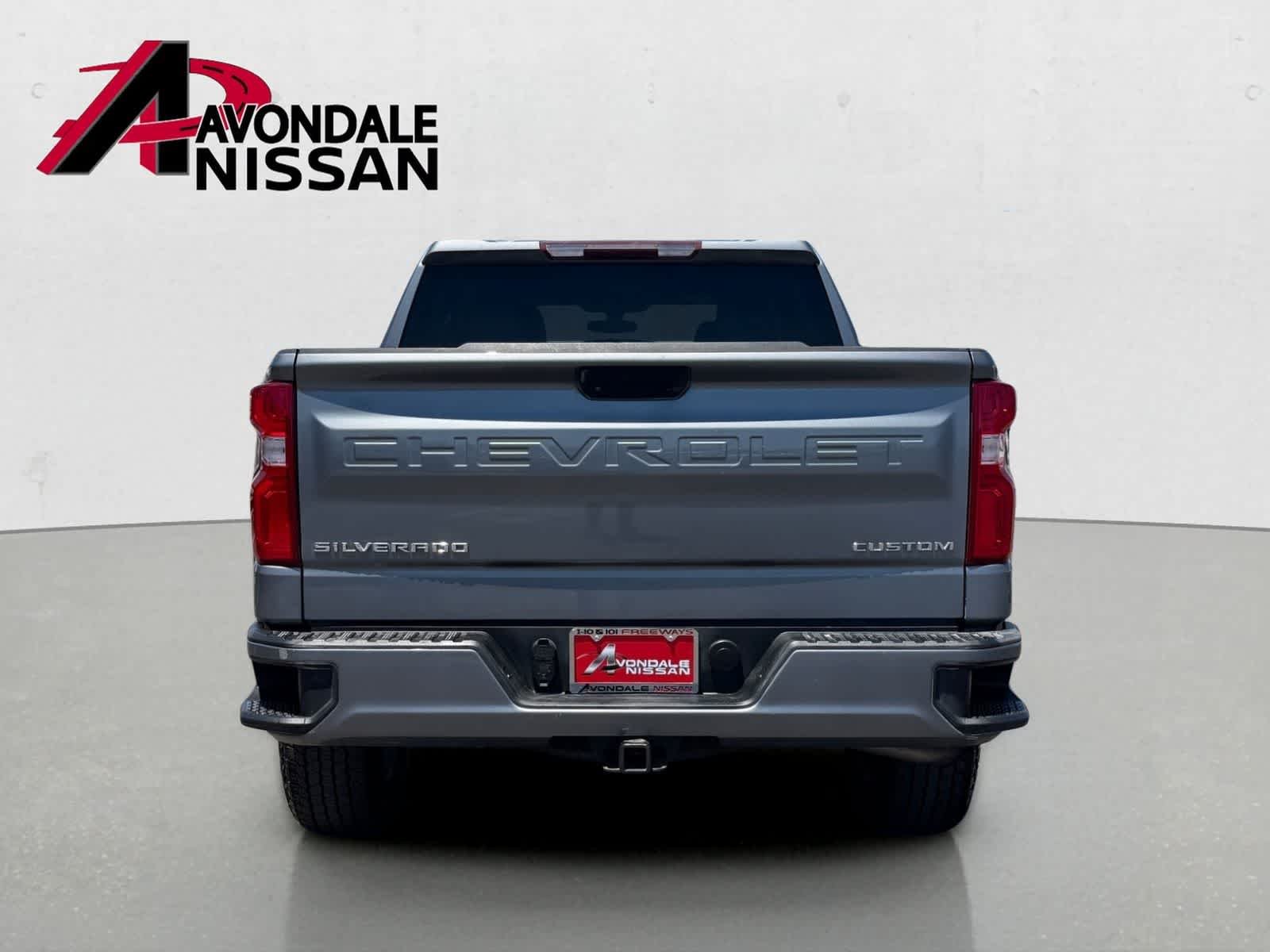 Used 2020 Satin Steel Metallic Chevrolet Custom image 5