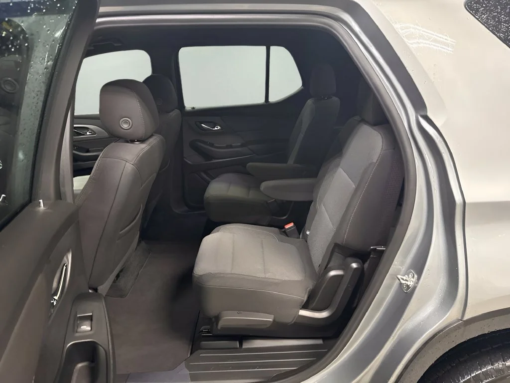 2023 Chevrolet Traverse 1LT - Photo 12