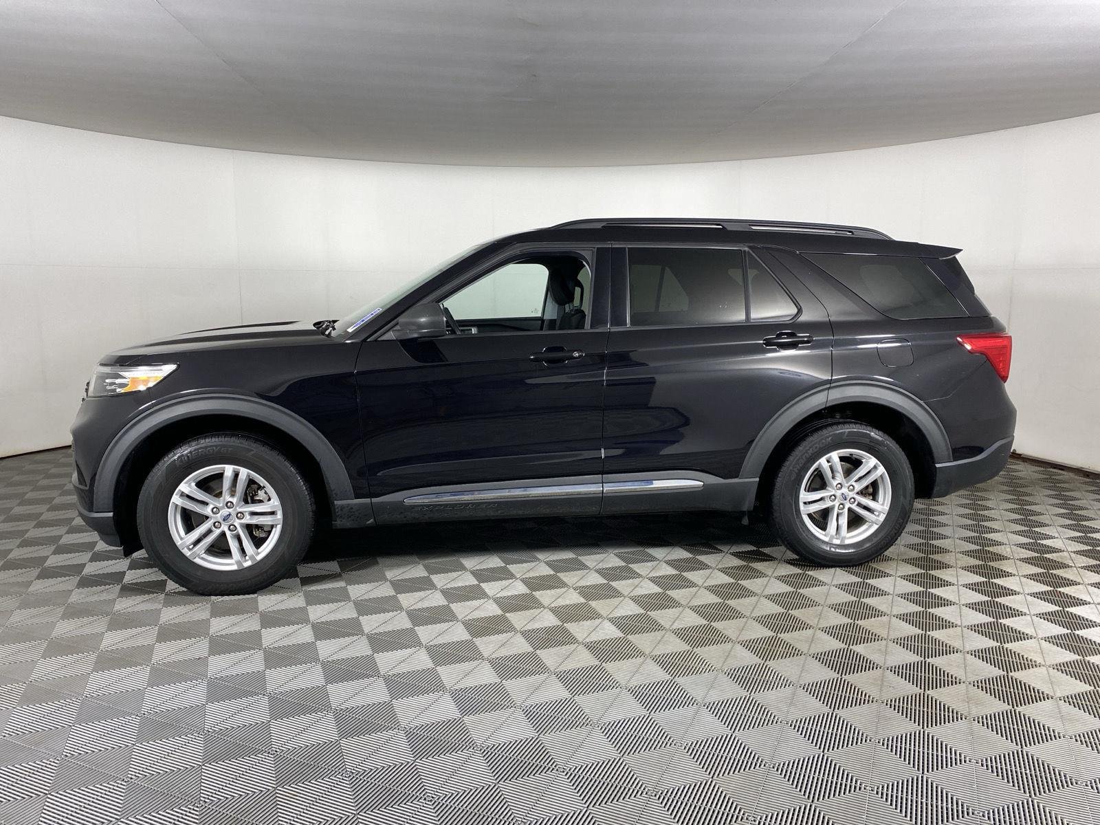 Used 2022 Agate Black Ford XLT image 7