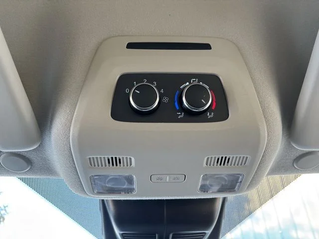 New 2024 White Ford Medium Roof Pass. XLT AWD image 31